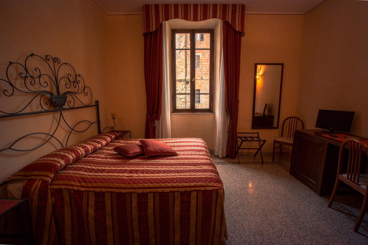 Albergo Guastini Pitigliano Exterior photo